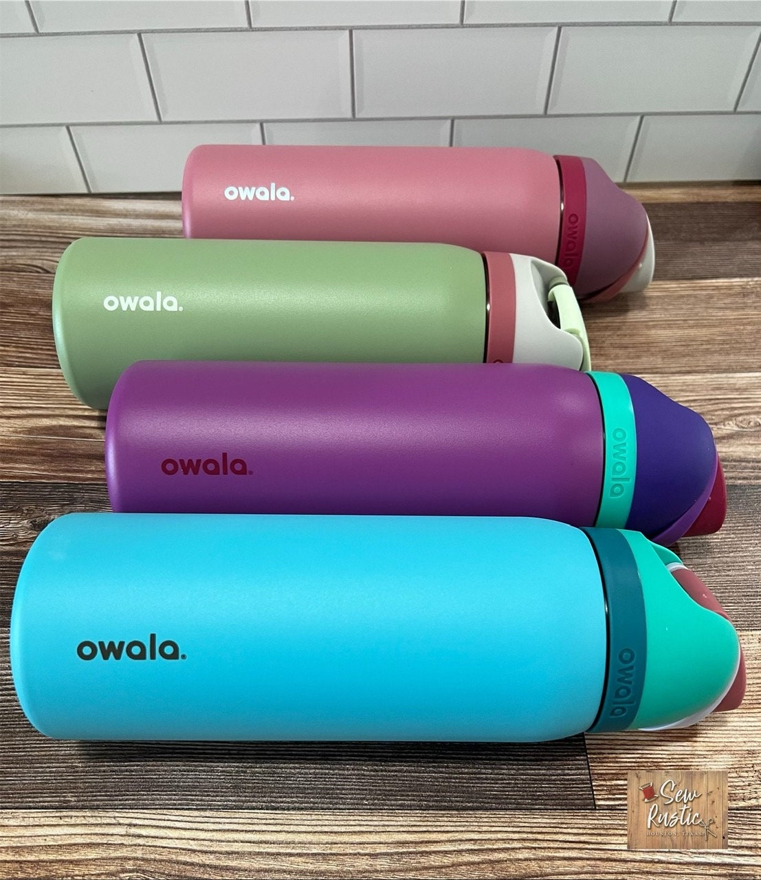 Owala 32 oz. FreeSip Stainless Steel Water Bottle, Retro Boardwalk