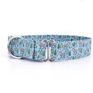 Martingale-halsband eland en bergen: Glacier Blue Forest-print, XS tot XL beschikbaar