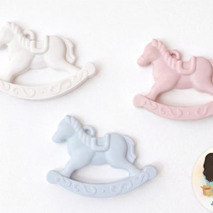 Cavallo a dondolo in gesso profumato | Francesca Bomboniere