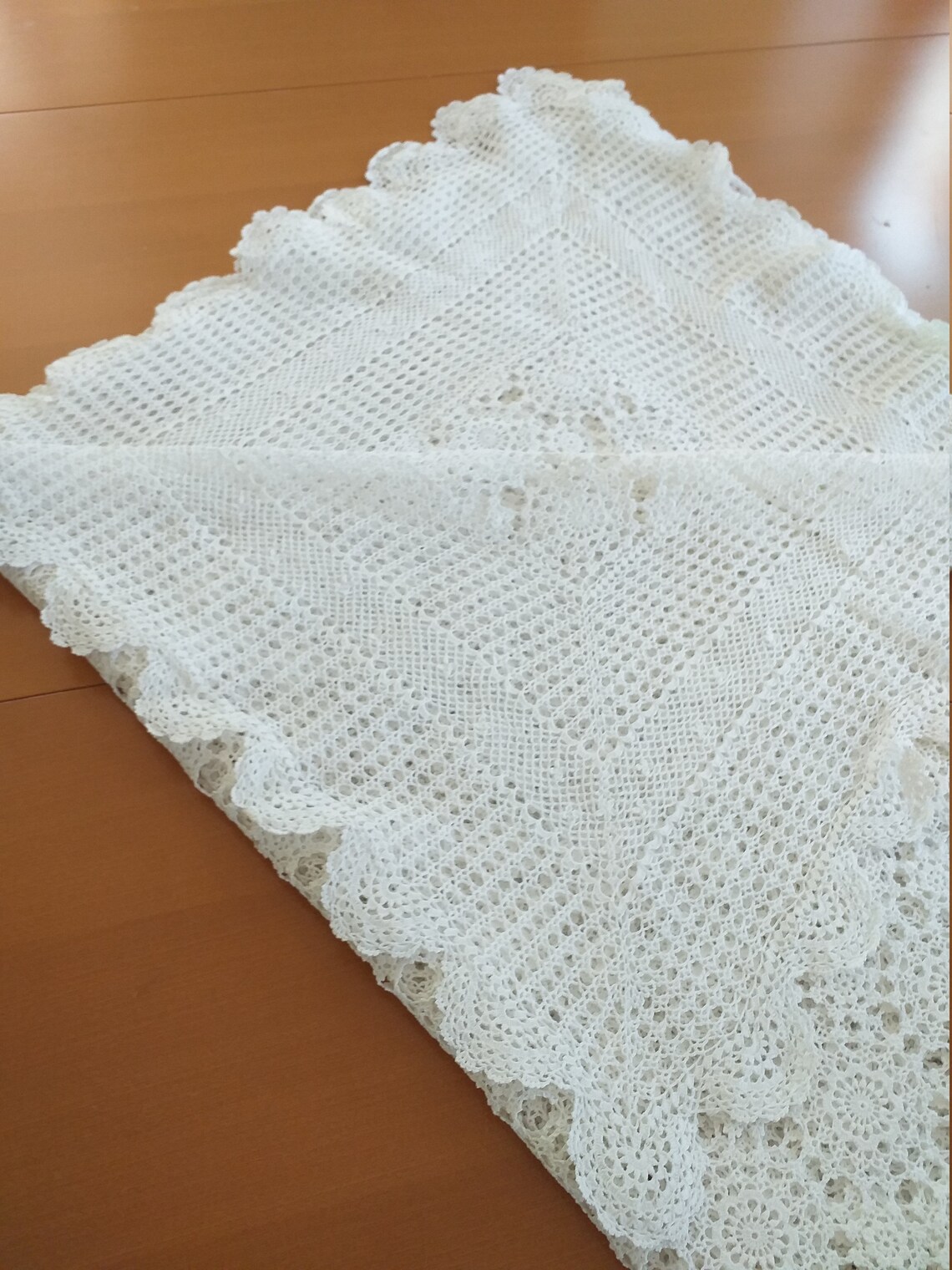 New Vintage handmade lace tablecloth Etsy
