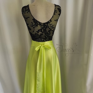 Orfea and Romi acid green outfit, tango dress, tanguera, Argentine tango, ruffle skirt