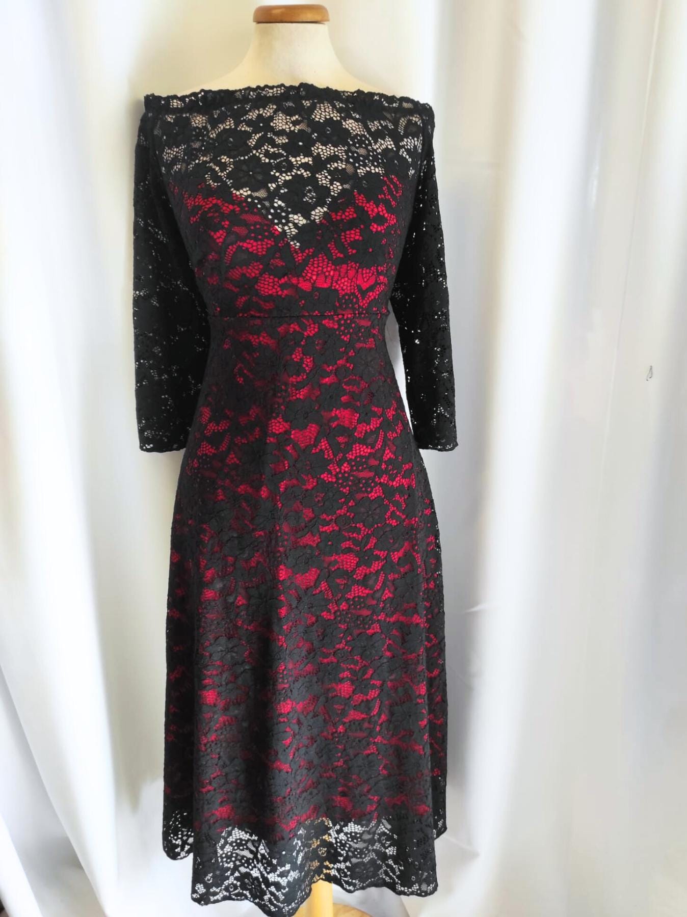 Tango's Jessica DRESS in Black LACE red lining, side slits, three-quarter sleeves, Argentine tango dance dresses
