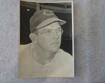 Jim Konstanty - Autographed 5 x 7 photograph – 1946 Cincinnati Reds, Pitcher