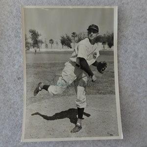 Bucky Walters - fotografia autografada 5 x 7 - 1944 Cincinnati Reds, arremessador