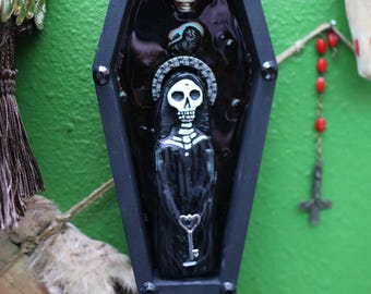 La Negra Coffin (Key)- Wall-hanging Santa Muerte Fetish 6 Inches