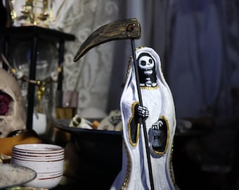 La Santisima Muerte Statue- La Niña Blanca 6 Inches- White Santa Muerte