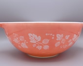 Vintage 4 Quart Pyrex Cinderella Bowl Gooseberry Pattern