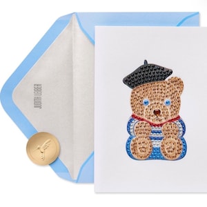 Tarjeta de felicitación Papyrus con oso francés de Judith Lieber con gemas de Swarovski (en blanco) (UNA)
