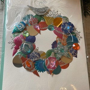Temporada de Natal - Flores de enfeites com pedras preciosas e pássaro emplumado - Cartão de felicitações de papiro (um) Novo