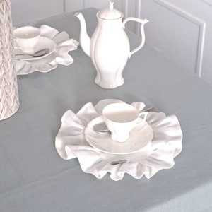 SET of  2/4/6pcs washed linen napkins with 2 inch ruffle, Handmade off white round dinner napkins, Zero waste napkins for table decor