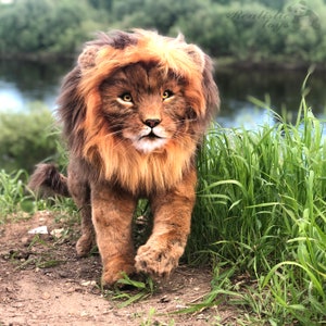 Jouet De Lion Realiste Faire A Lordre Lion En Peluche Lion Etsy Canada