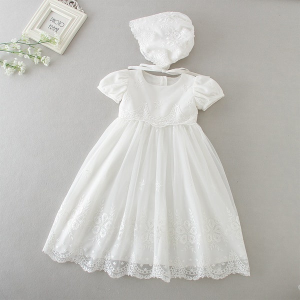 Vintage Lace Christening Gown Crochet Pattern And Bonnet Blessing Gown Newborn Unique Baby Toddler Girl Ivory White Tulle  Baptism Dresses