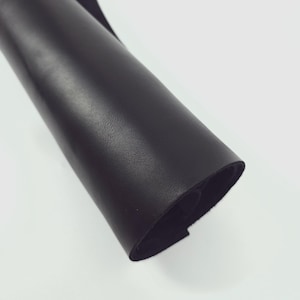 Black Brisbane Vintage Rustic Pull Up Full Grain Thick Leather (2,2/2,4)