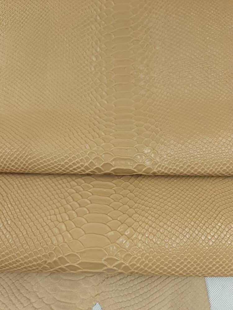Beige Snake Leather Embossed Amazing Relief 0Z 2004