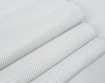 Cuir souple perforé à motif blanc