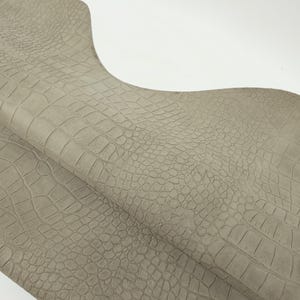 Tuffet Crocodile Alligator Leather Embossed Amazing Relief Leatherforcraft Crock R