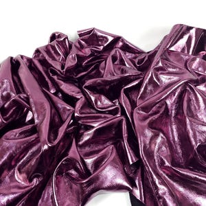 Pelle morbida di vitello macinata metallizzata viola 7721