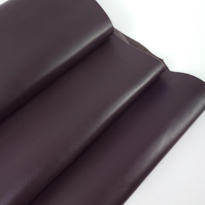 Pelle di vitello a grana fine Nova color cioccolato prugna