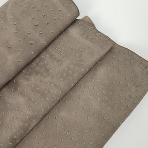 Pelle di struzzo vintage Walnut Pull Up 2024 con texture goffrata