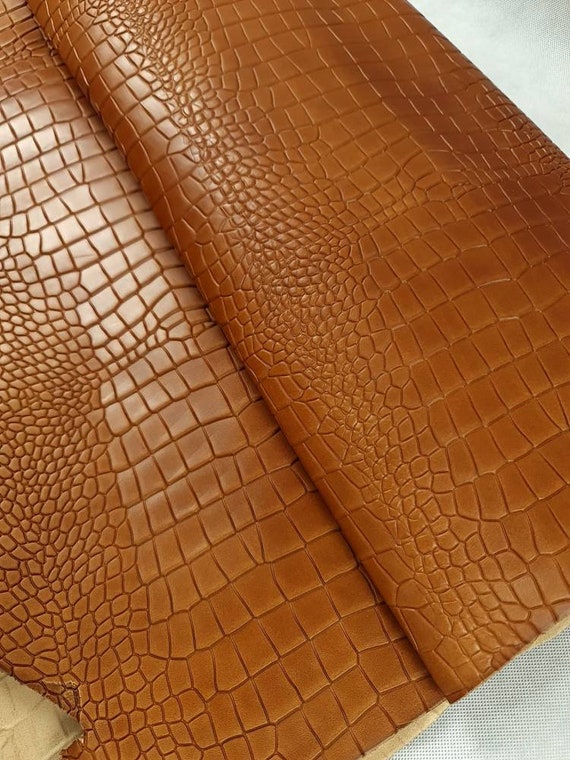Is this real croc/alligator leather? : r/Leathercraft
