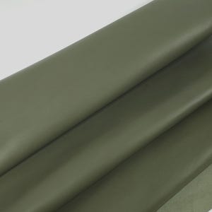 Pelle di vitello grana fine Nova verde edera