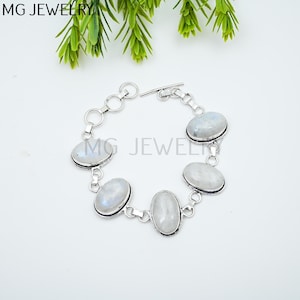 Armband med naturlig månsten: Armband med kedja och plätering i 925 sterlingsilver