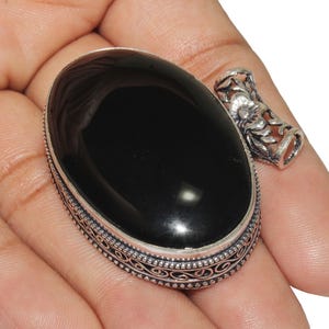 Pendentif Ethnique Ancien – Argent Massif Et Onyx Noir – Corail Rouge