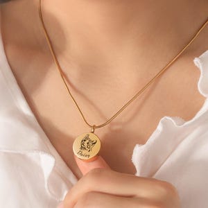 Pet Urn Necklace - Custom Pet Portrait Ashes Necklace - Dog Cat Ashes Jewelry - Personalized Pet Memorial Jewelry Cremation Pendant
