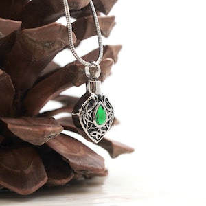 Emerald Heart Urn Necklace - Personalized Celtic Heart Cremation Necklace - Heart Memorial Jewelry - Urns Jewelry for Human Ashes