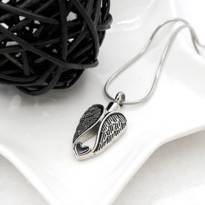 Personalized Vintage Angel Wings Cremation Necklace for Ashes,Memorial Jewelry, Urn Necklace for Ashes, Cremation Engraved Necklace for Her