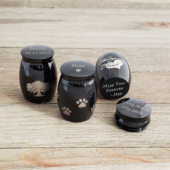 mini pet urns