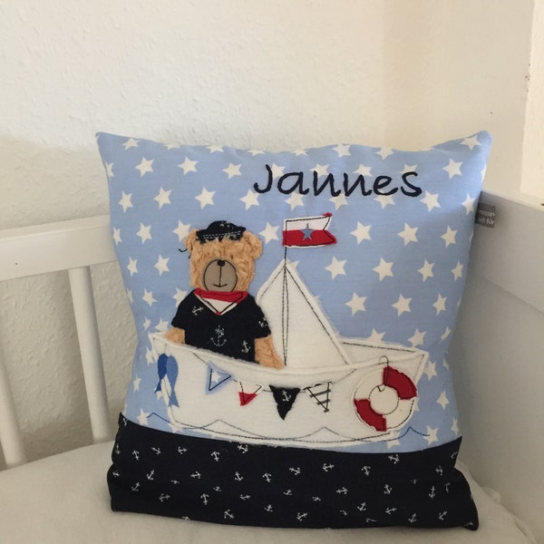 Children's pillow *Bear in the boat* KK5025