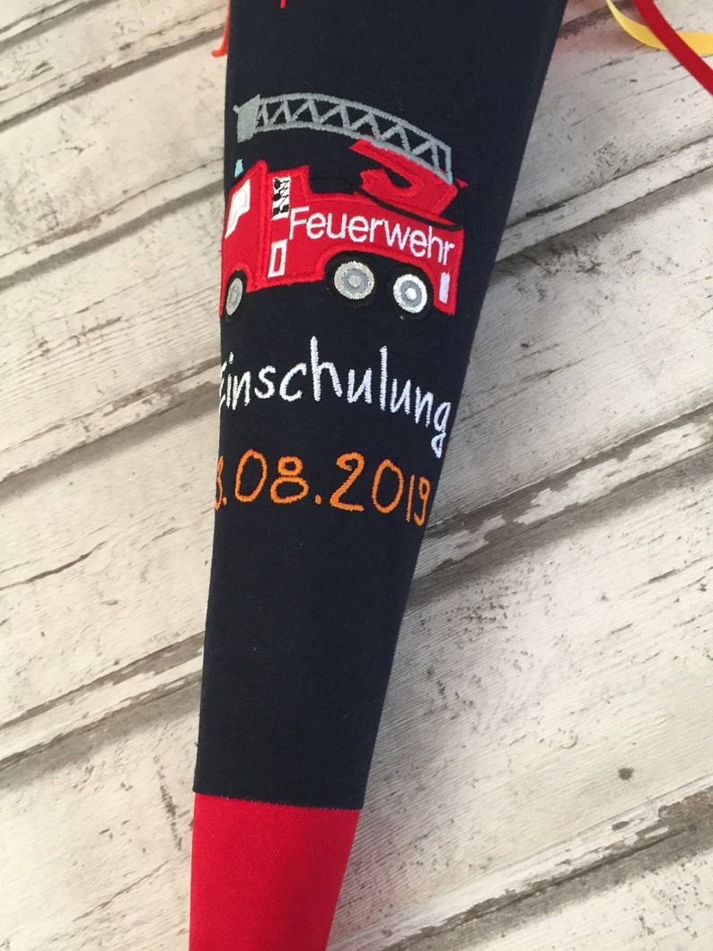 XL Schultüte Zuckertüte Feuerwehr aus Stoff inkl. Papprohling 85 cm XL Schultüte Zuckertüte Feuerwehr aus Stoff inkl. Papprohling 85 cm