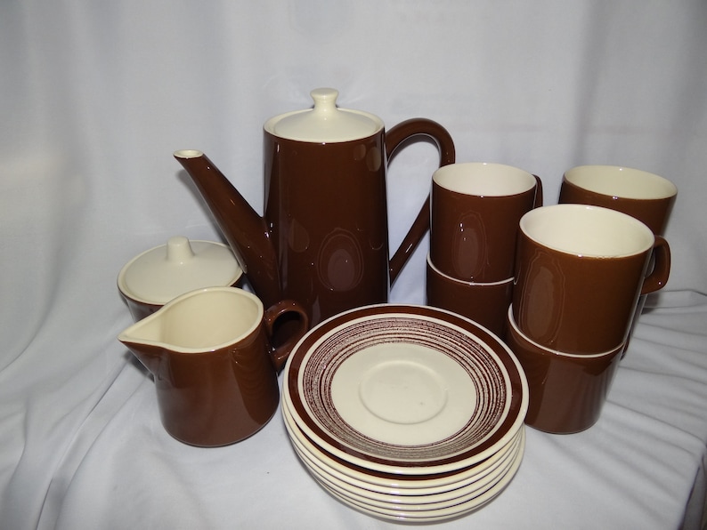 1970s Brown and Ivory Ceramic Coffee Pot Sugar with Lid Creamer 6 Cups and 7 Saucers Perfect condition!