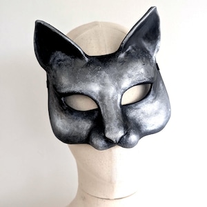 Handmade Silver Cat Mask: Costume Party, Halloween, Masquerade