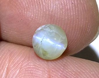 0.90 Cts Natural Cat's Eye Cabochon Gemstone Round Shape Size 5.5x5.5x3 mm Nice Cat's Eye Stone for Jewelry Making Gemstone Wholesale Price