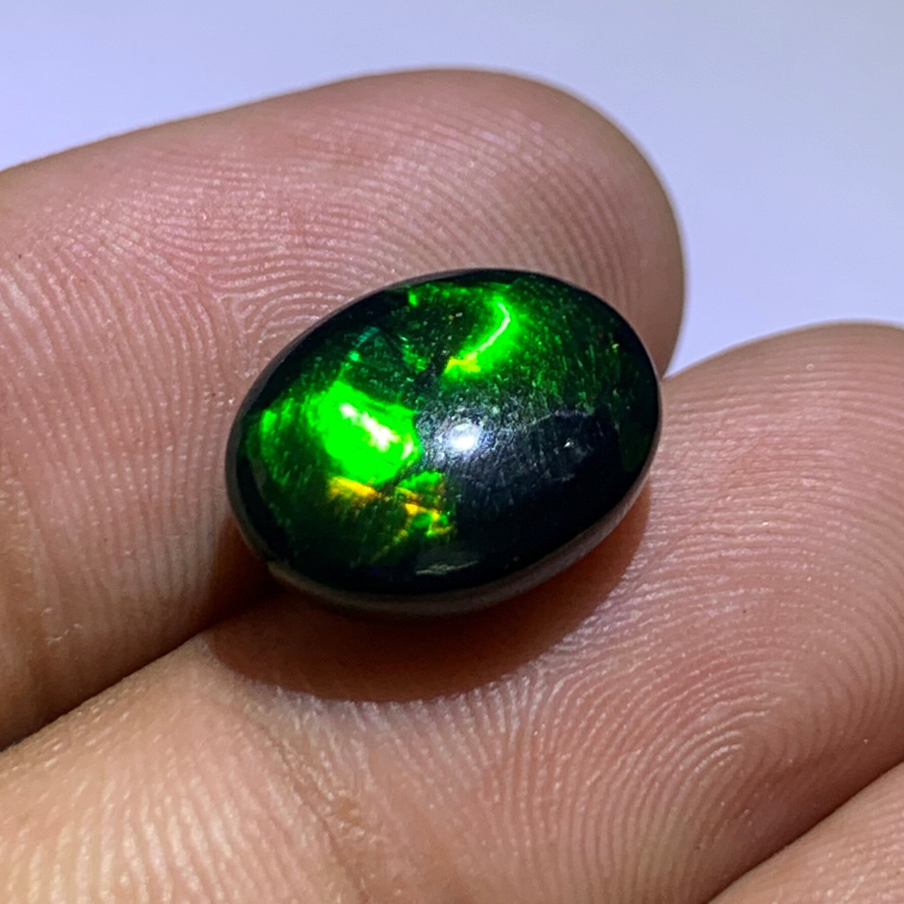 AAA Quality Natural Welo Fire Black Ethiopian Opal Trillion Shape Faceted Gemstone For Jewelry 10X10X5 mm Black Opal Gemstone 1.4 Ct