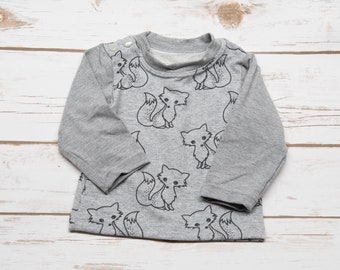 Grey or Pink tshirt sweatshirt with foxes for baby boy or baby girl  0-24M