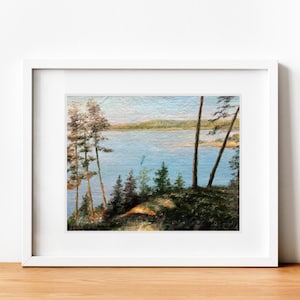 Pintura al óleo original vintage fotorrealista de un paisaje de pradera. Naturaleza ucraniana, un pequeño bosque verde horizontal, años 90.