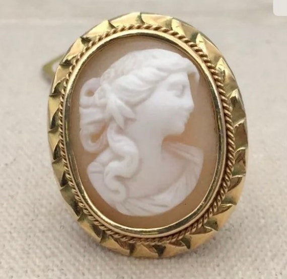 14k Gold Antique Victorian ~ Cameo Ring ~ Size 6 - image 1