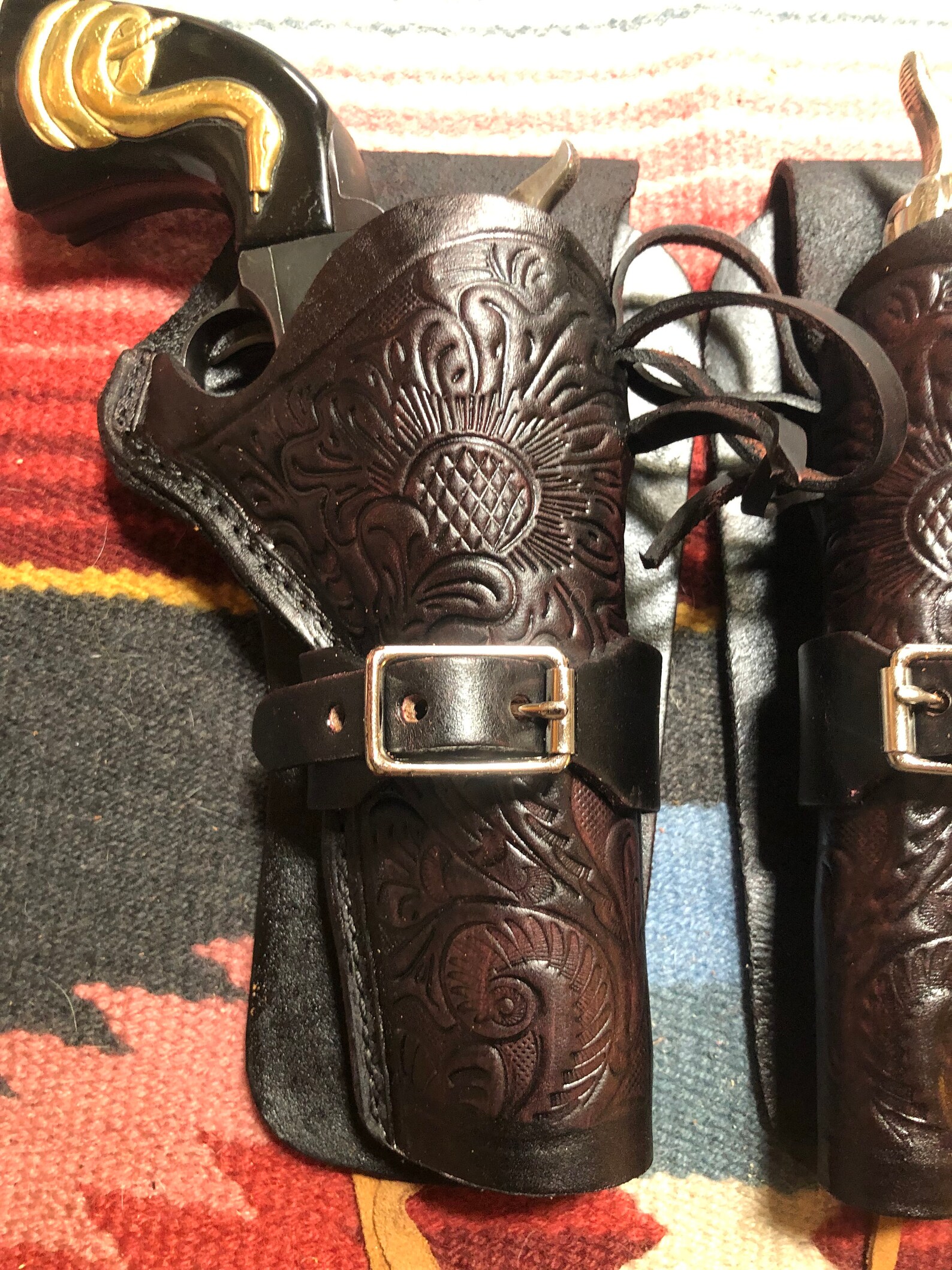 Western Matching Left & Right Hand Drop Holsters Fits Colt SAA Ruger ...