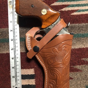Fits S&W Model 10 19 66 586 686 Taurus 627 Colt Trooper MK III Ruger GP100 4&quot; Barrel Leather Field Holster Floral USA Made
