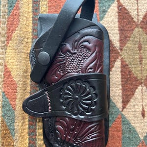 Western Läderhölster med Blommigt Skuggmönster Passar Colt Kimber Springfield Ruger RIA Modell 1911 bild 7