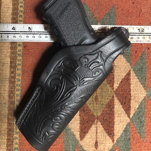 Leather Thumb Break Holster Floral Scroll FITS MODELS: Glock 17 / 22
