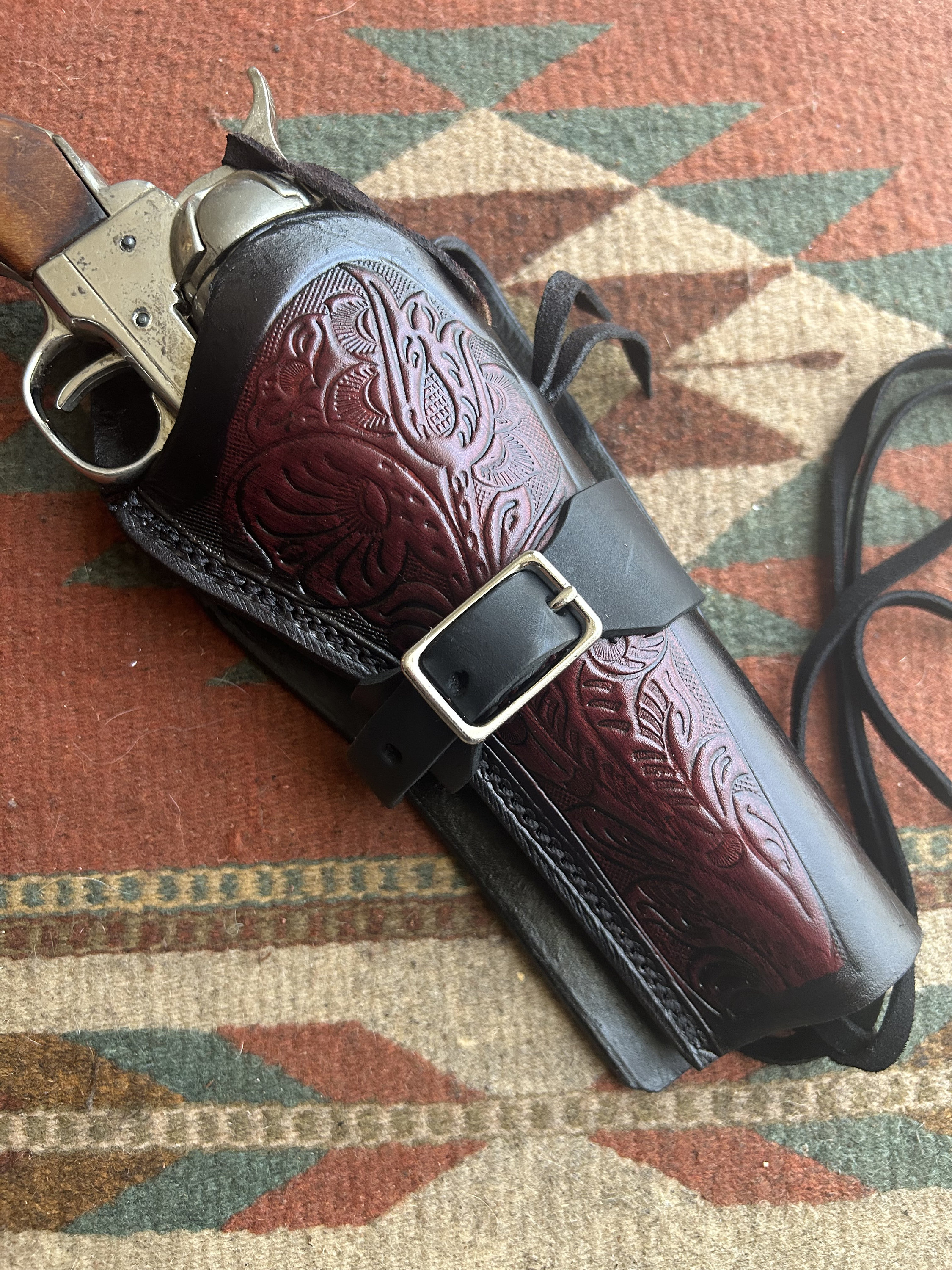 Cowboy Western Leather Cross Draw Fast Draw Holster Fits Colt SAA 1873 Uberti Cimarron Pietta Ruger Vaquero w Floral Scroll