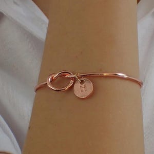 Initial Knot Bracelet, Knot Bangle Bridesmaid Gifts, Tie the Knot Bangle Bracelet, Bridesmaid Gifts