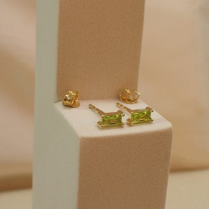 Peridot Baguette Stud Earrings, August Birthstone Earrings, Minimal Dainty Earrings, Rectangular Post Earrings, Cartilage Earrings