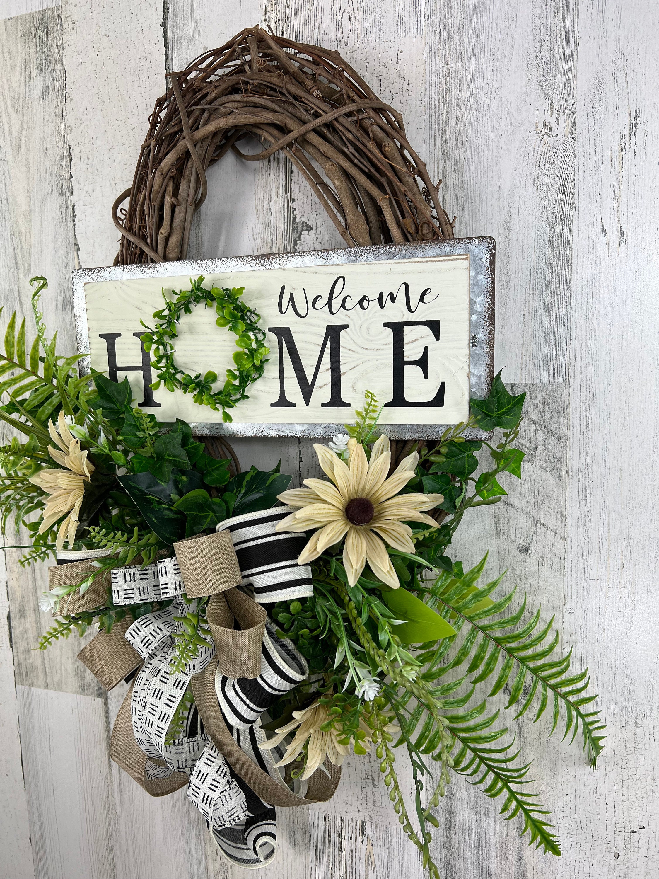 Cactus Weathered Wood Wreath Tin Sign - Rustic Succulent Home Decor 12x12 Inch