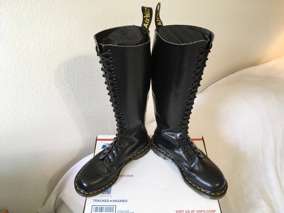 doc martens 1420