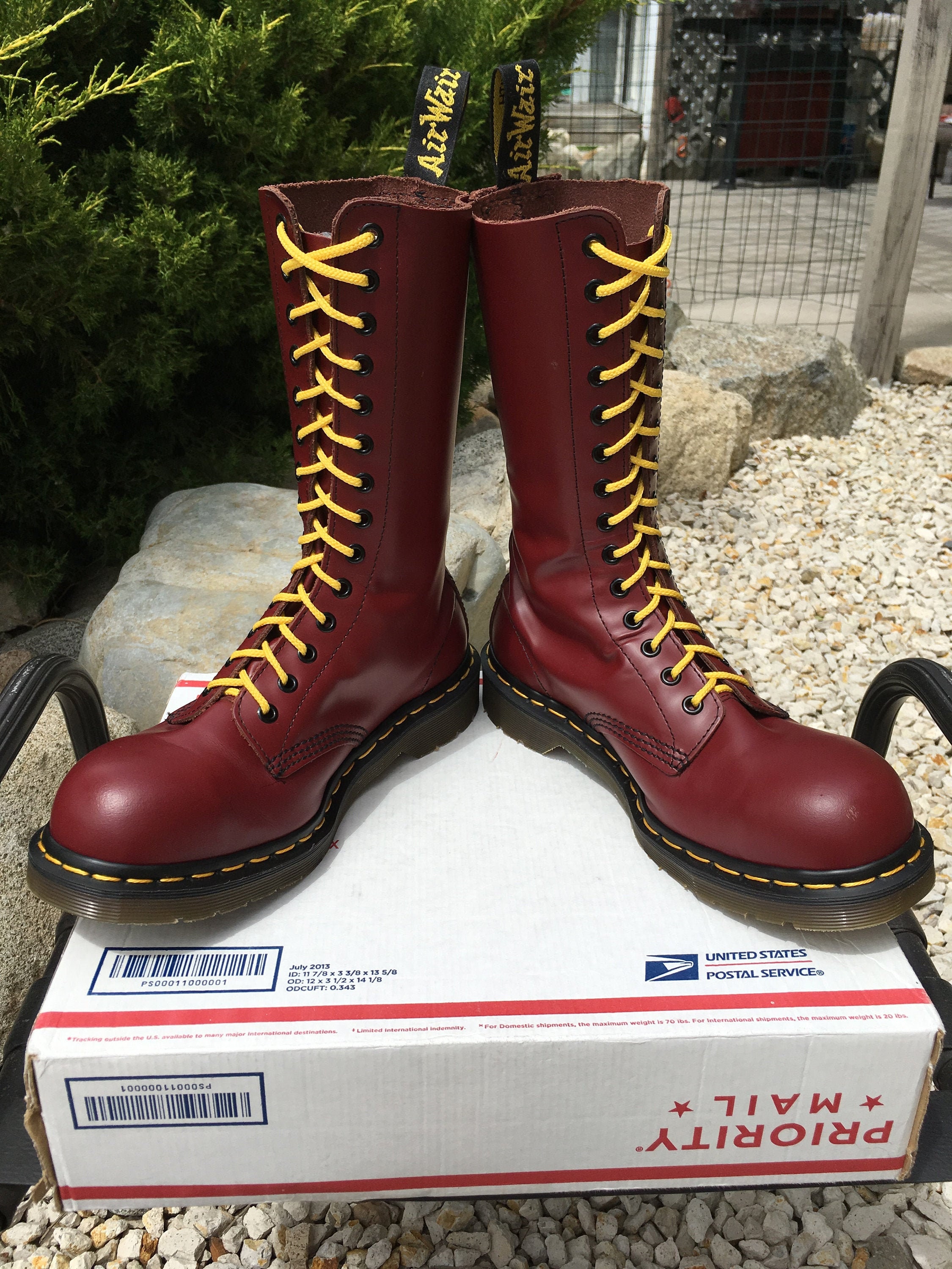 dr martens tracking